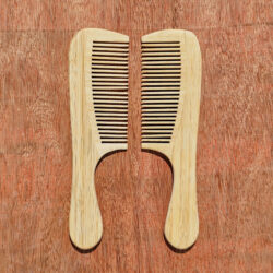 El Peine con mango