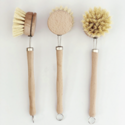 El Cepillo para Trastes con mango